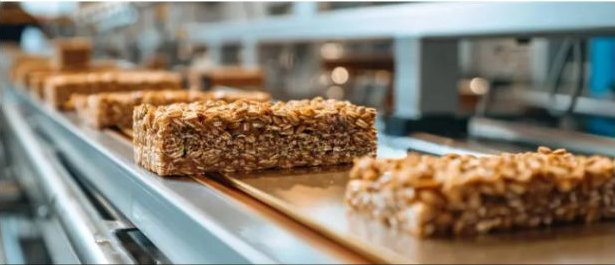 Granola bars on the BOYO production line